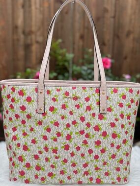 NWT Michael Kors Carter Vanilla Multi Large Open Tote Red Blossoms Purse